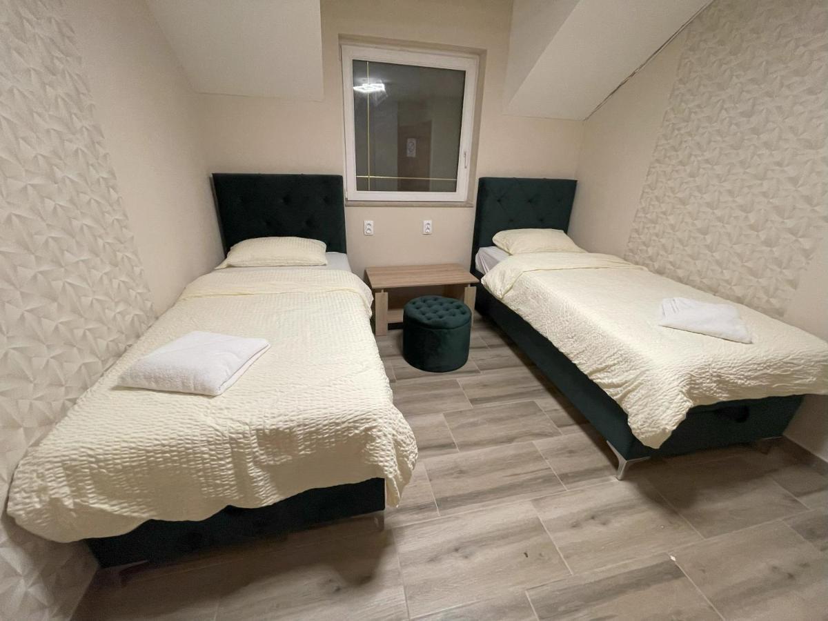 维拉部斯卡帕利克住宿加早餐旅馆 外观 照片