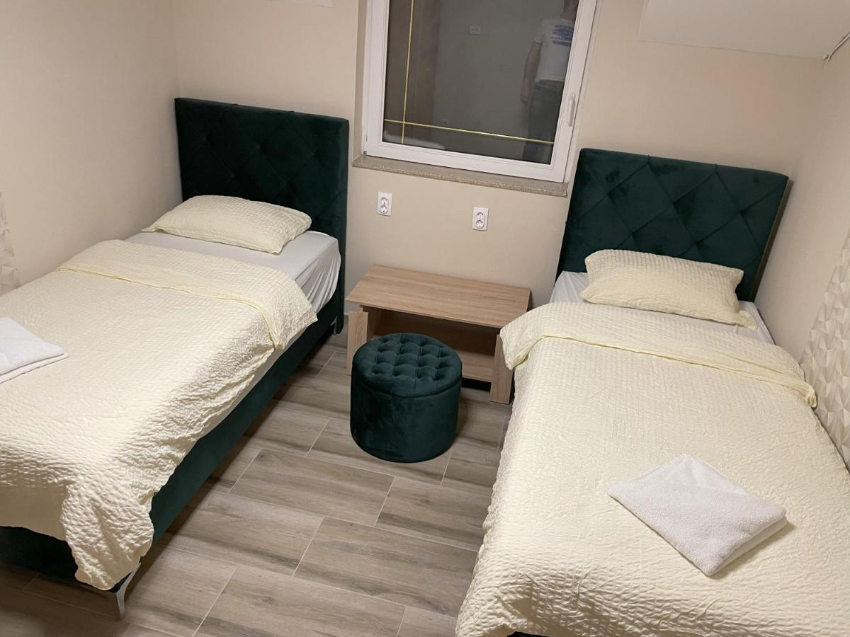 维拉部斯卡帕利克住宿加早餐旅馆 外观 照片